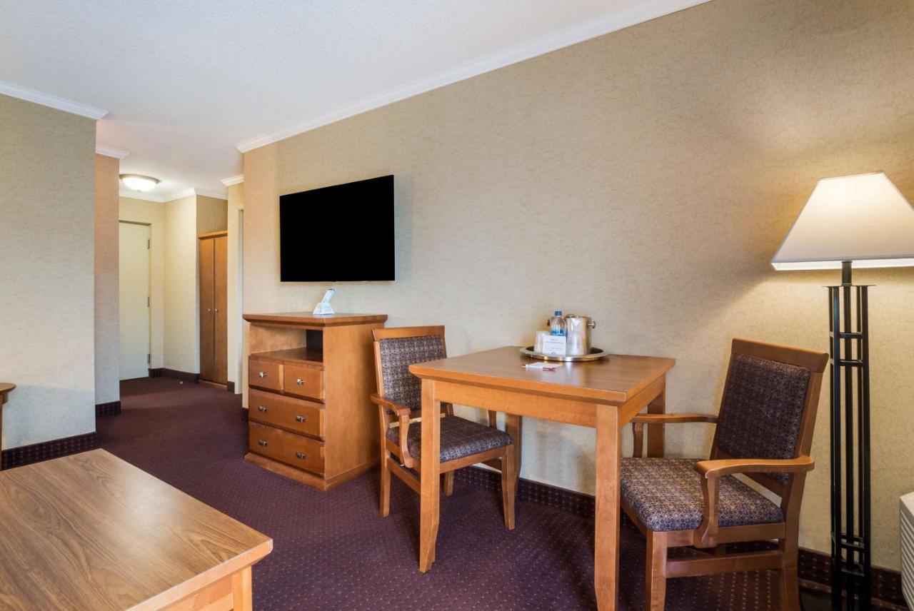 Best Western Plus NorWester Hotel&Conference Centre Thunder Bay Exterior foto